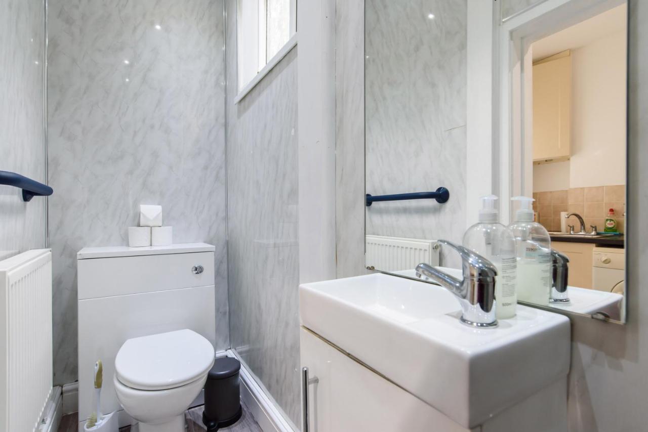 Handpost Lodge Newport  Zewnętrze zdjęcie
